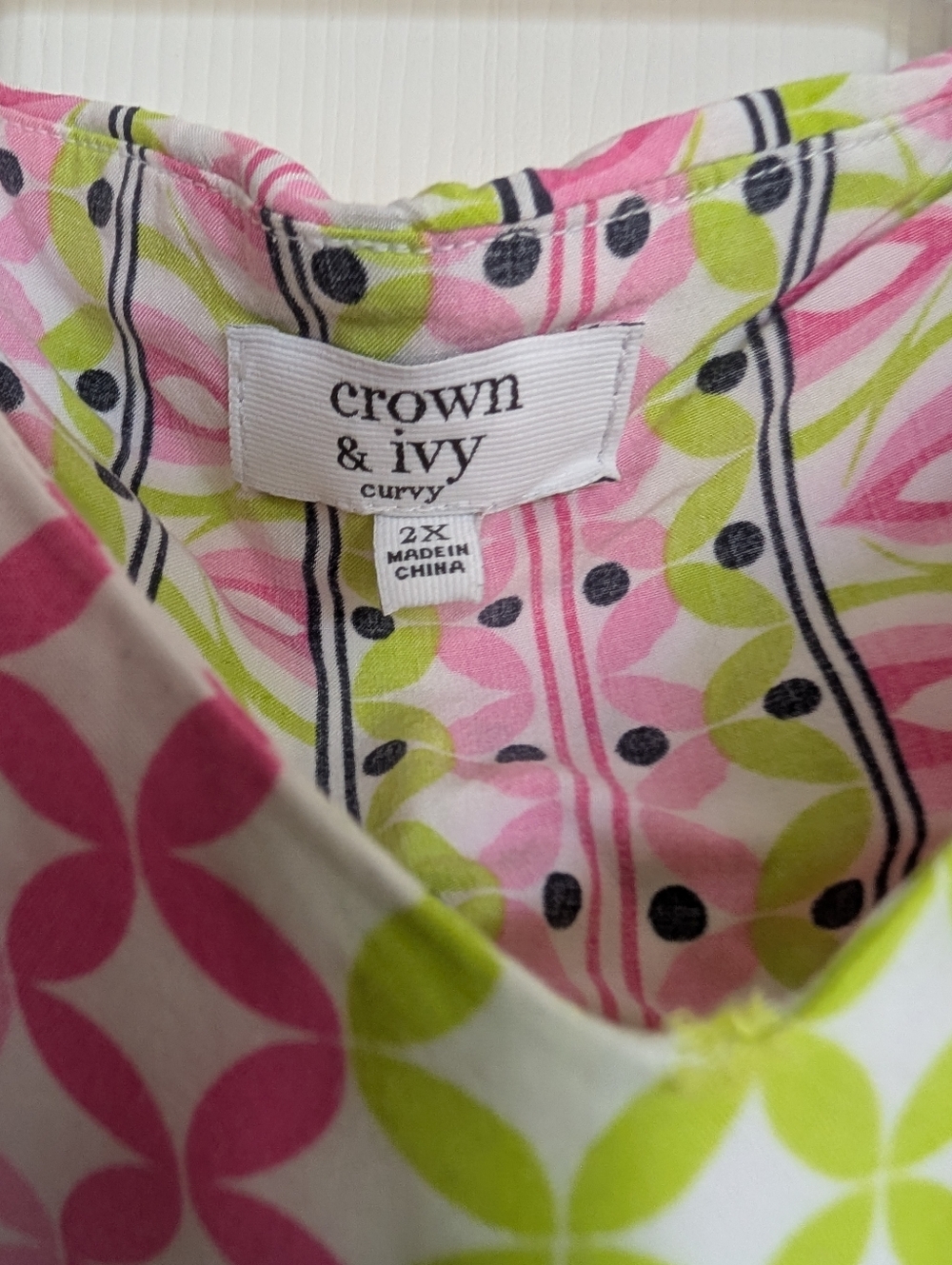 Crown & Ivy Pink and Lime Patterned Sleeveless Tank - Picture 2 of 4